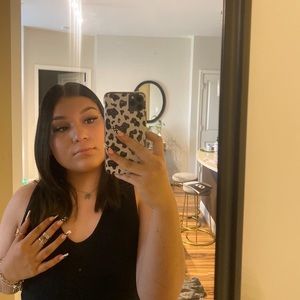 Meet your Posher, Juliana